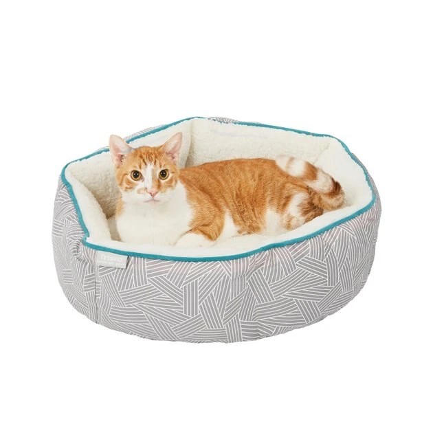 Frisco Sherpa Hexagon Bolster Cat & Dog Bed 7 Frisco Sherpa Hexagon Bolster Cat & Dog Bed - Image 5