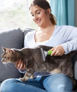 Frisco Deshedding Dog & Cat Brush -PetNest Shop 206890 PT8. SY630 V1600915895