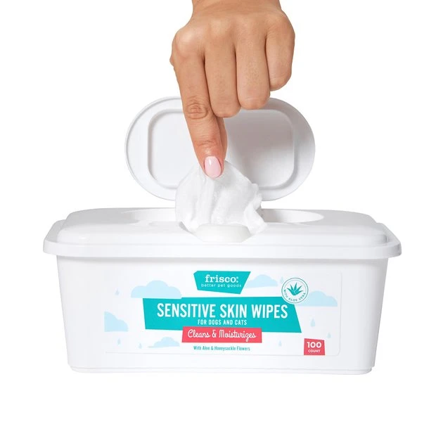 Frisco Sensitive Skin Waterless Grooming Wipes with Aloe and Honeysuckle for Dogs & Cats, 100 count 6 Frisco Sensitive Skin Waterless Grooming Wipes with Aloe and Honeysuckle for Dogs & Cats, 100 count - Image 4