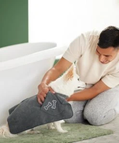 Frisco Embroidered Pawprint Microfiber Dog Bath Cape Towel -PetNest Shop 269036 PT5. SY630 V1624553138