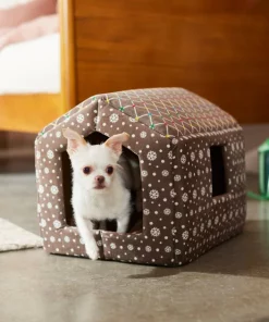 Frisco Holiday Dog & Cat Gingerbread House Bed